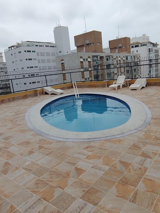 Apto Pitangueiras - 1min Da Com Wi-fi * Guaruja
